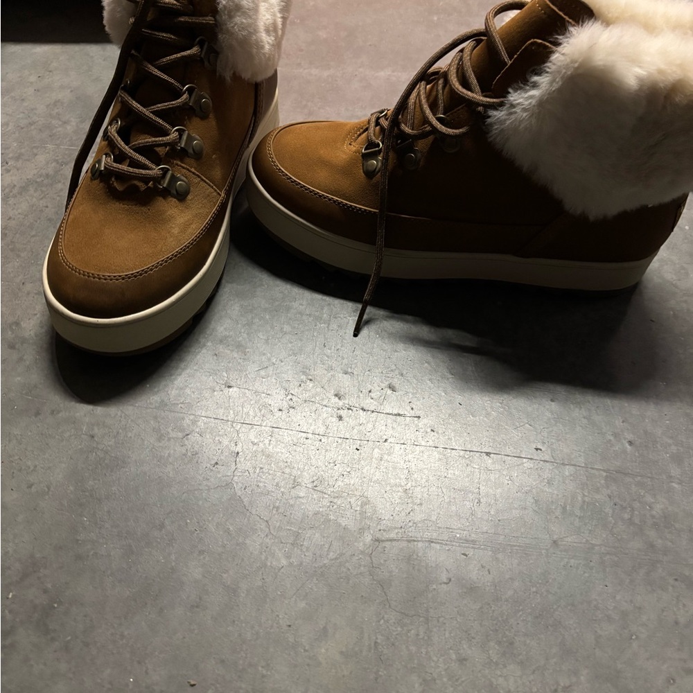 UGG Brown Winter Boots with Cozy Fur Lining